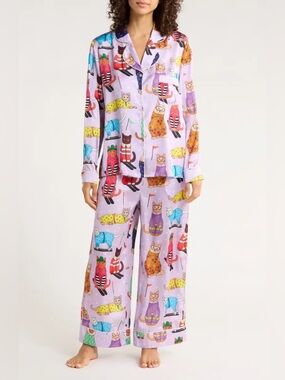 Karen Mabon Skiing Cats Lavender Cat-Print Pajama Set large